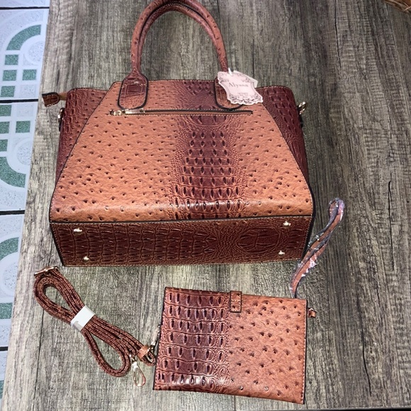 Large 3 piece Ladies Beautiful bag💝💖💝💖 - Picture 2 of 14